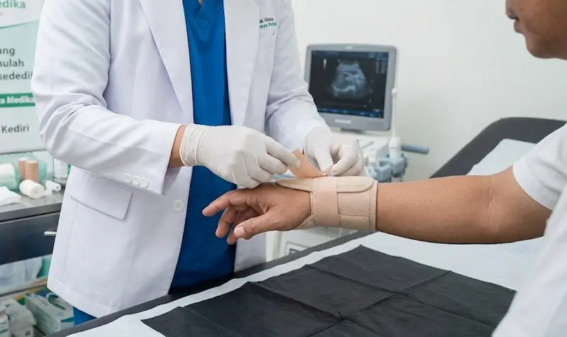 tangan nyeri klinik kediri
